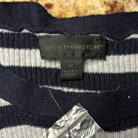 NWT Worthington Short Sleeve Striped Sweater Top Size Medium Navy/Gray - Picture 3 of 10
